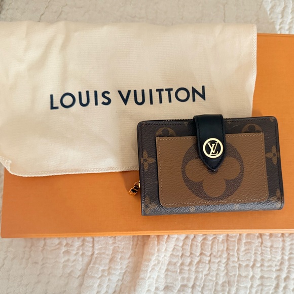 Louis Vuitton Accessories - Louis Vuitton Reverse Monogram Juliette Wallet